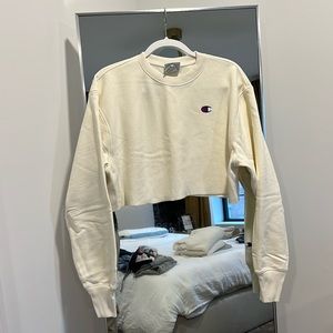 Cropped Champion Sweatshirt